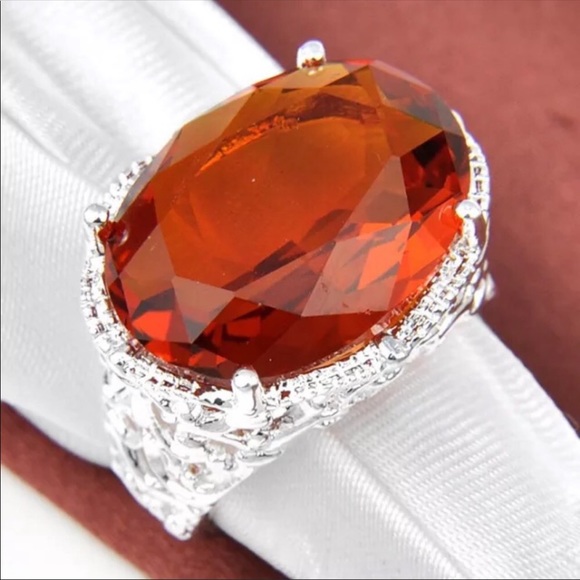3.95 Carat Sterling Silver Honey Citrine Ring - Picture 4 of 8